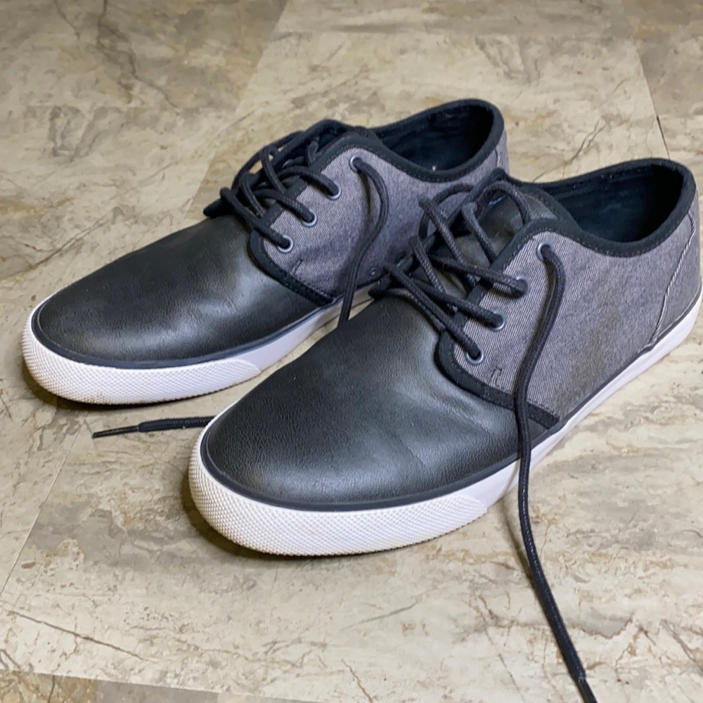 DC shoes
